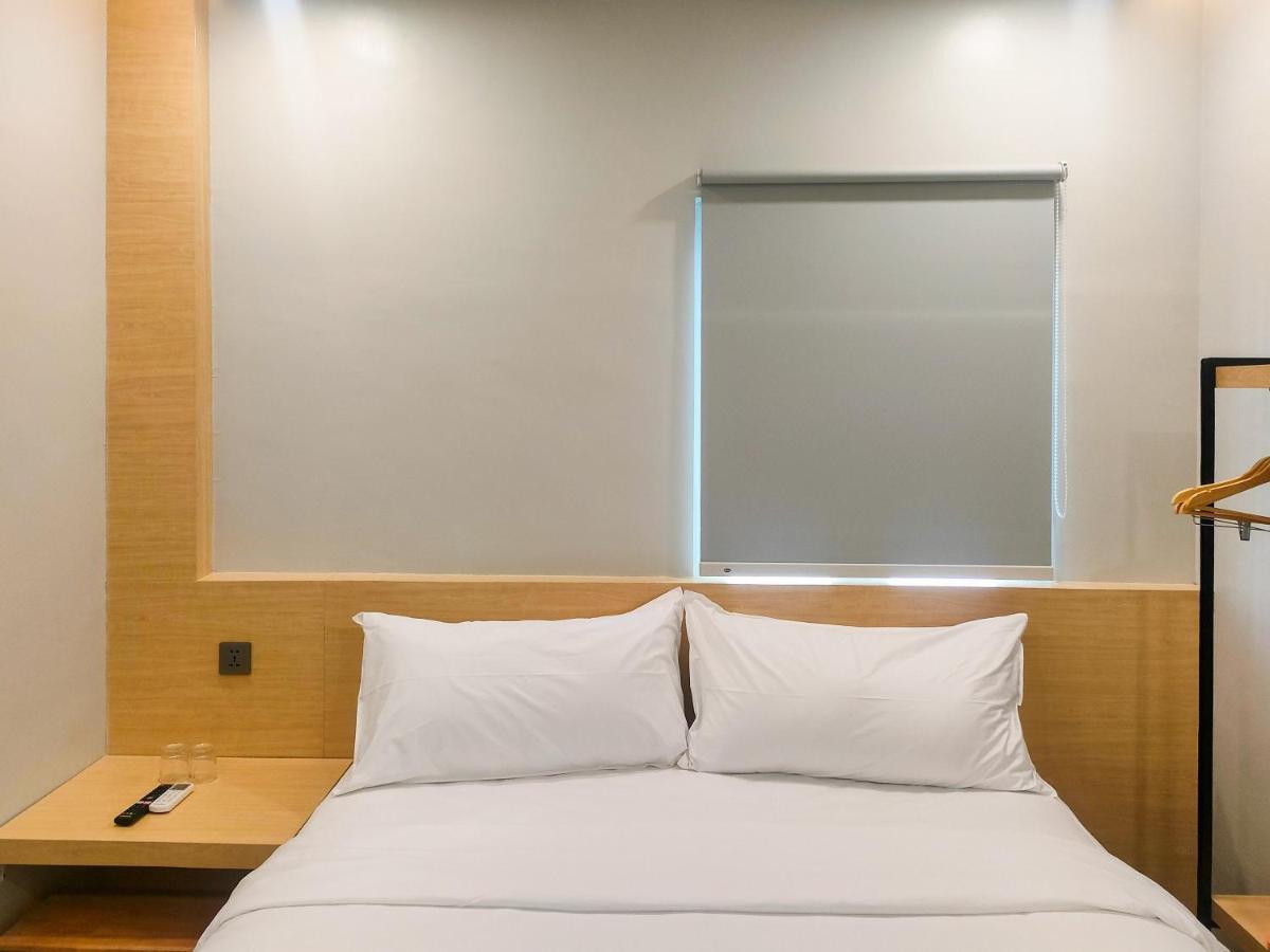 Travel Biz Hotel Medan Mitra Reddoorz Zewnętrze zdjęcie