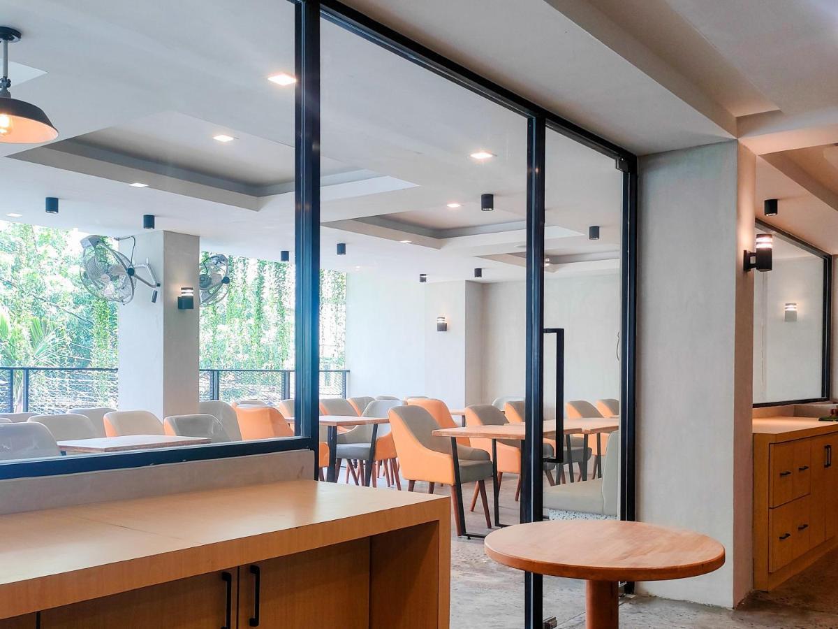 Travel Biz Hotel Medan Mitra Reddoorz Zewnętrze zdjęcie